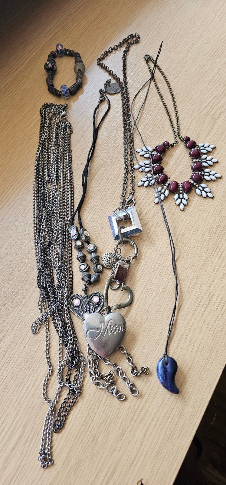 Diverse kettingen en armbanden - Gebruikt, Ophalen, Overige materialen, Gebruikt, Met edelsteen