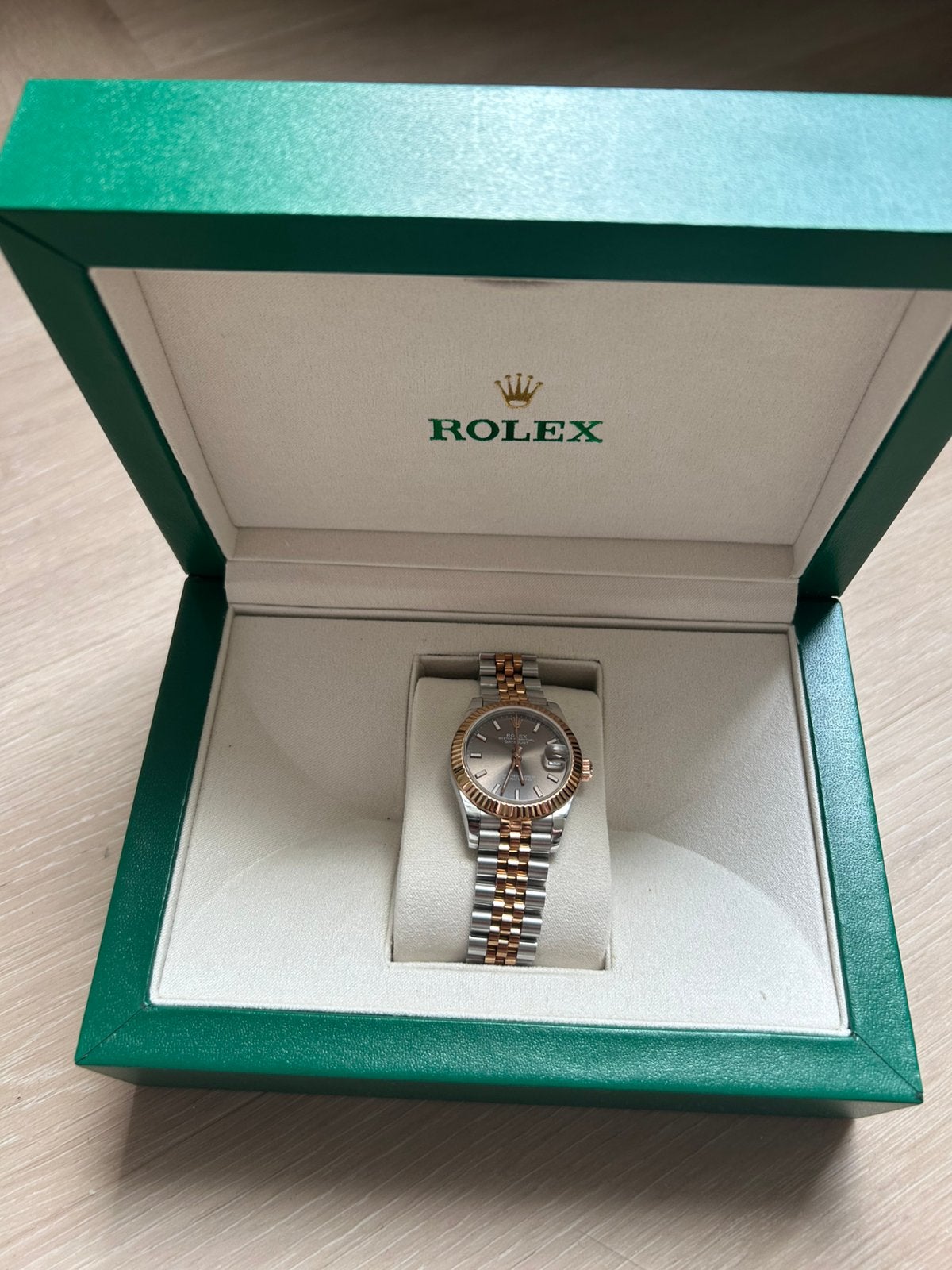Rolex Datejust 41mm staal roze en goud, Staal, Rolex, Ophalen of Verzenden, Zo goed als nieuw