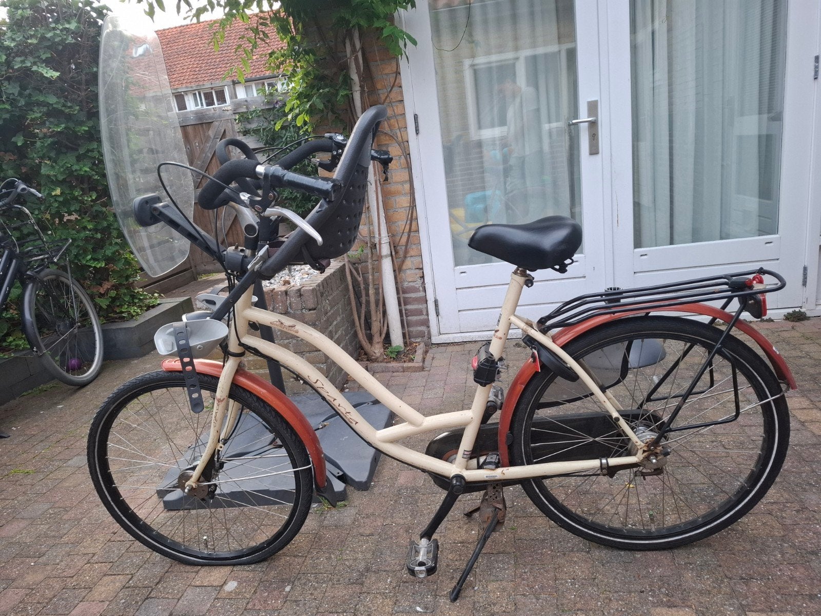Sparta moederfiets met voorzitje en windscherm, Ophalen, Sparta, (Extra) lage instap, Trommelrem