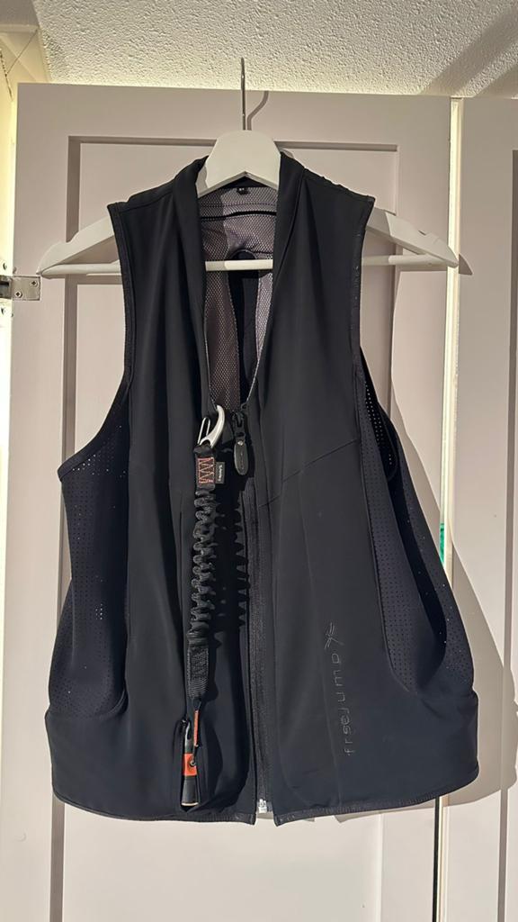 Freejump Airjacket maat ST *in nieuwstaat*, Dieren en Toebehoren, Ophalen of Verzenden, Zo goed als nieuw