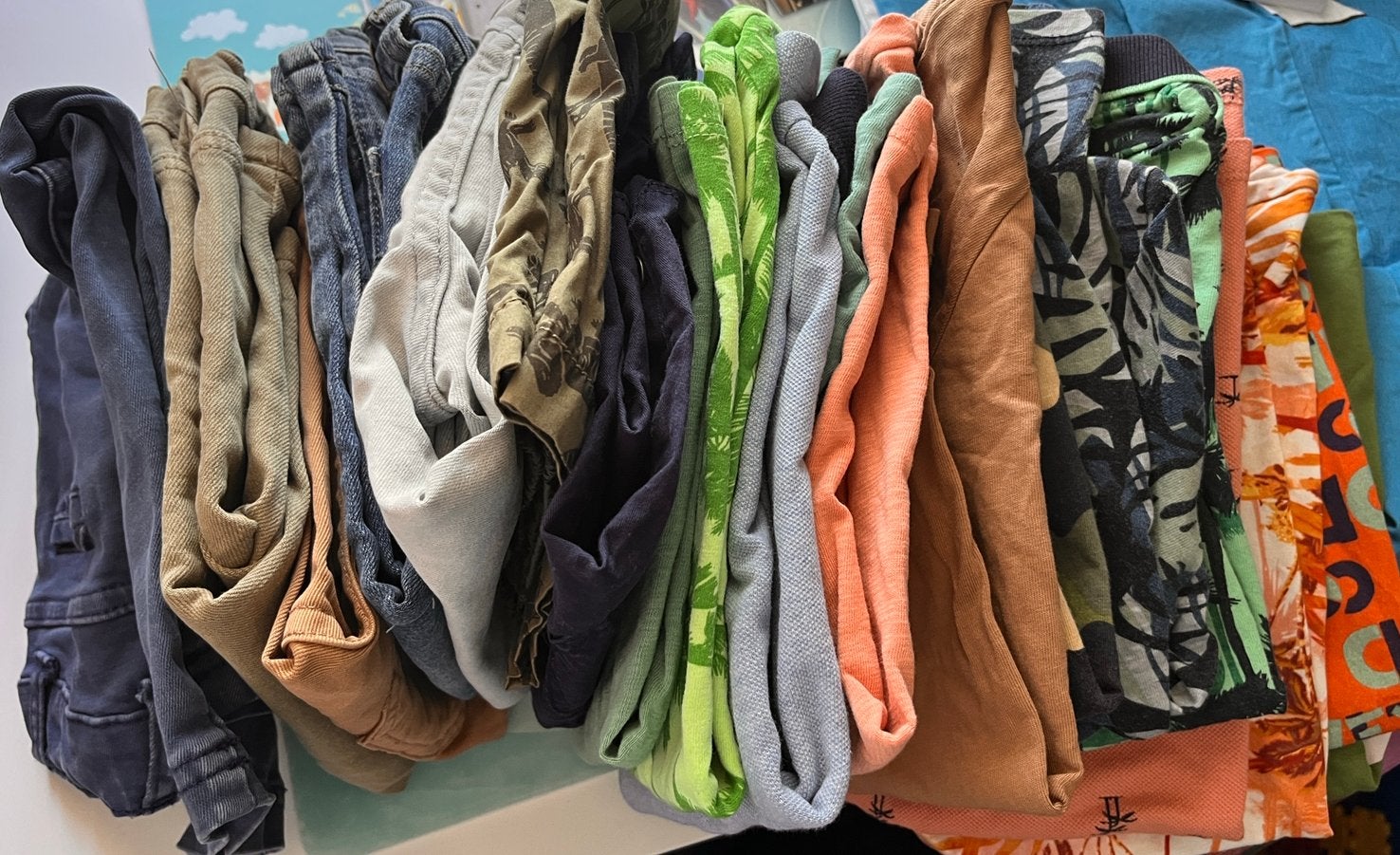 Jongenskleding pakket - T-shirts en korte broeken 116-122, Ophalen of Verzenden, Gebruikt, Jongen