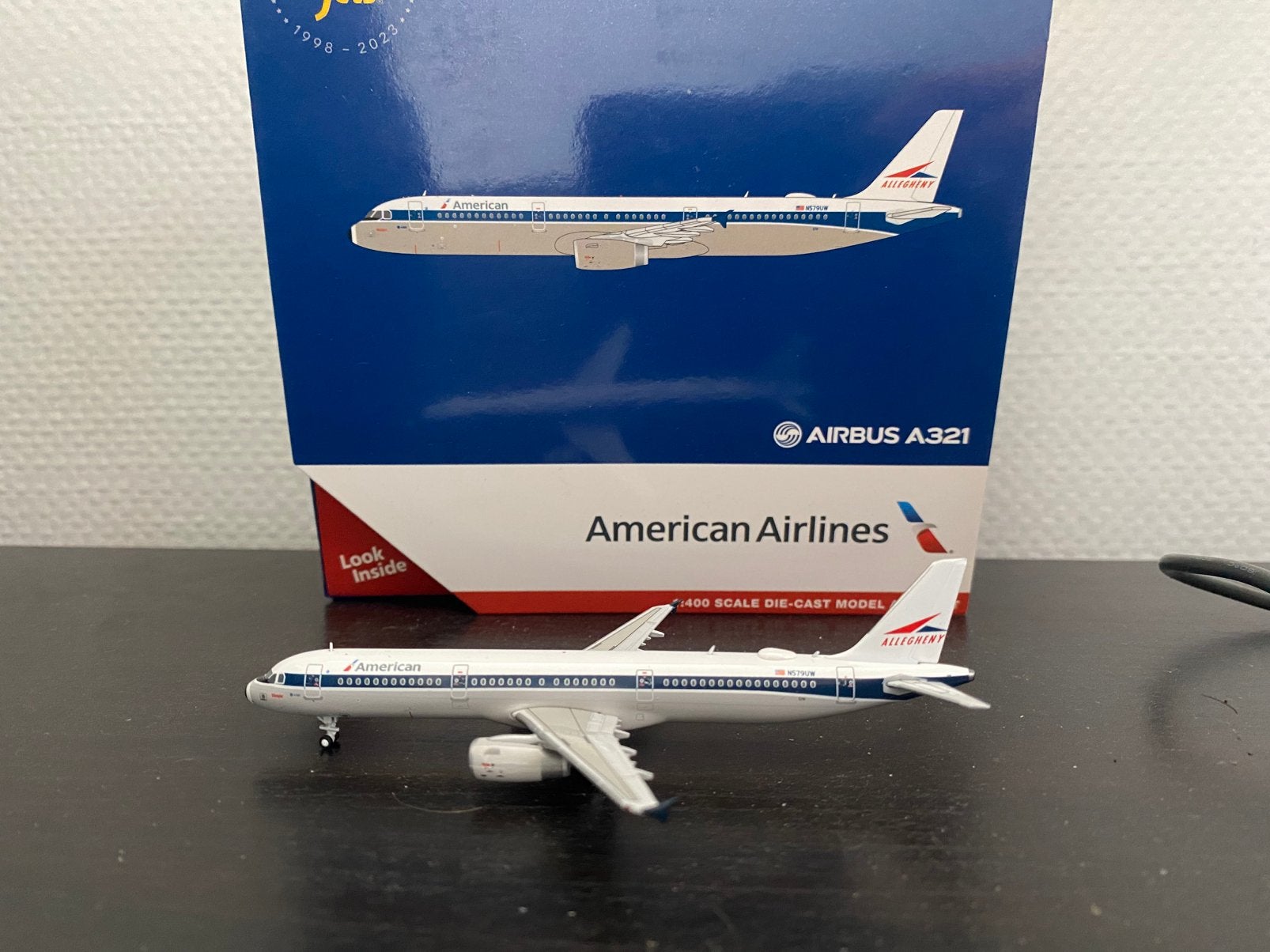 American Airlines A321 (retro) Gemini Jets 1:400, Ophalen of Verzenden, Zo goed als nieuw, Schaalmodel