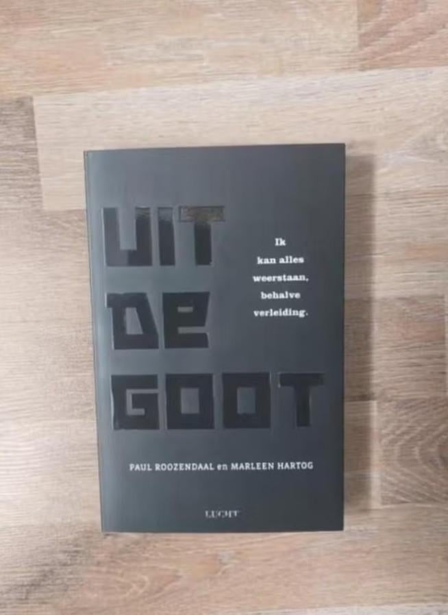 Uit de goot door P. Roozendaal, Ophalen of Verzenden, Zo goed als nieuw, Paul Roozendaal en Marleen Hartog