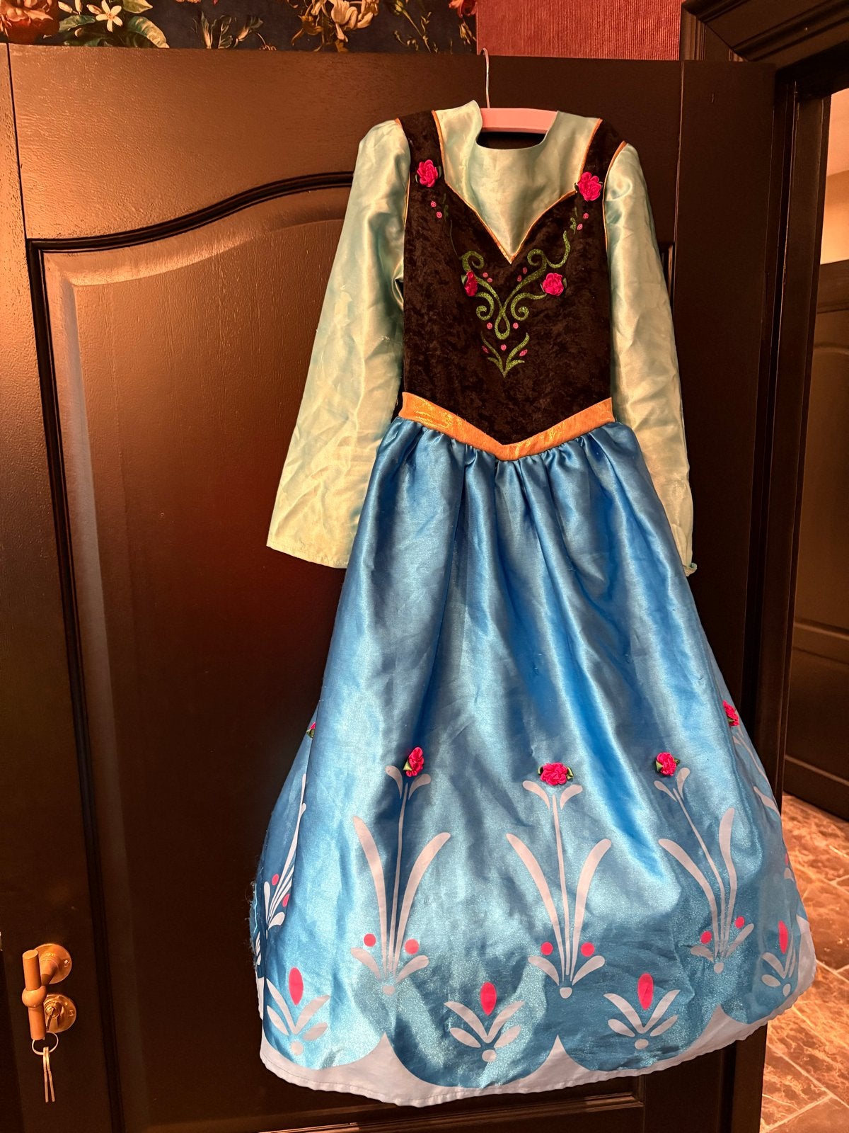 Disney Frozen Anna jurk en Esmeralda jurk met accessoires, Kinderen en Baby's, Carnavalskleding en Verkleedspullen, Ophalen of Verzenden