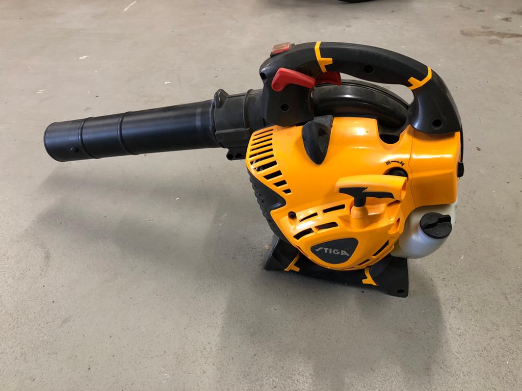 BLADBLAZER STIGA SBL 327, Tuin en Terras, Ophalen, Zo goed als nieuw, Accu