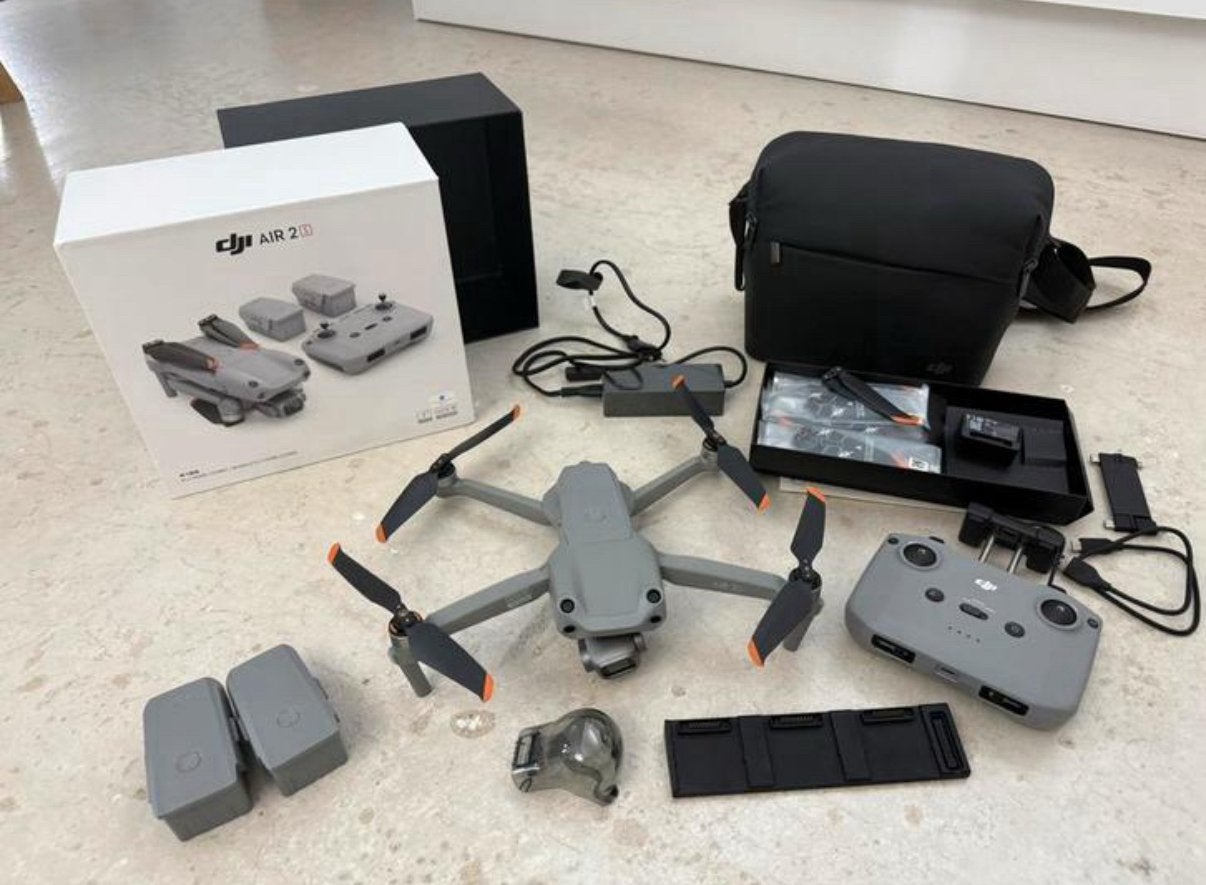 DJI Air 2S Fly More Combo met 5 accu's en landingsmat, 30 tot 45 minuten, Cameradrone, Extra accu('s), 5 tot 10 kilometer