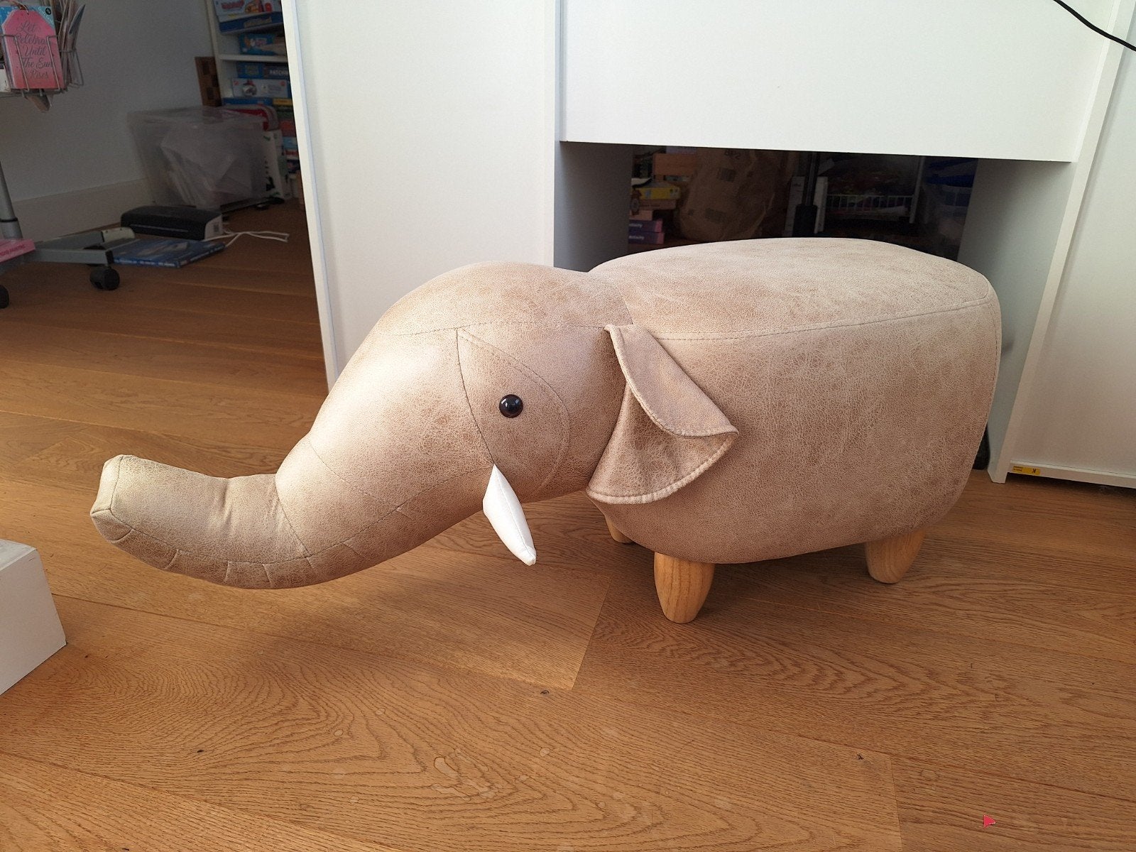 Olifant poef - Feel Furniture - Zo goed als nieuw, Ophalen, Zo goed als nieuw, Overige typen