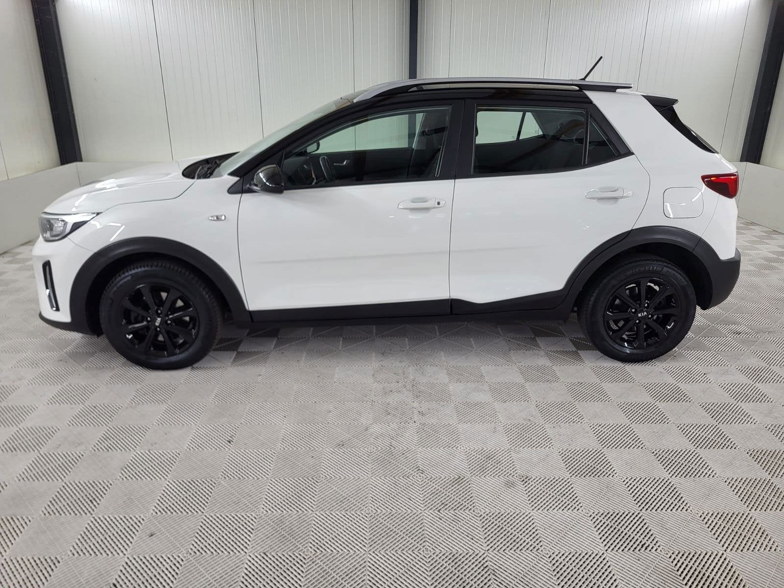Kia Stonic 1.0 T-GDi MHEV DynamicLine, Camera, Carplay, Auto's, Voorwielaandrijving, Dealer onderhouden, Gebruikt, Verwarmde buitenspiegels