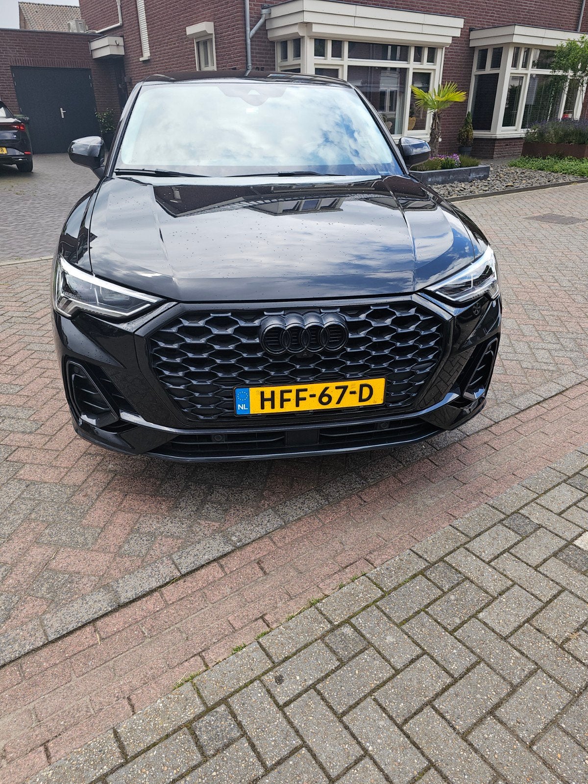 Audi Q3 35 Tfsi 150pk S Tronic 2020 Zwart, Auto's, Zwart, 4 cilinders, 1505 kg, Zwart