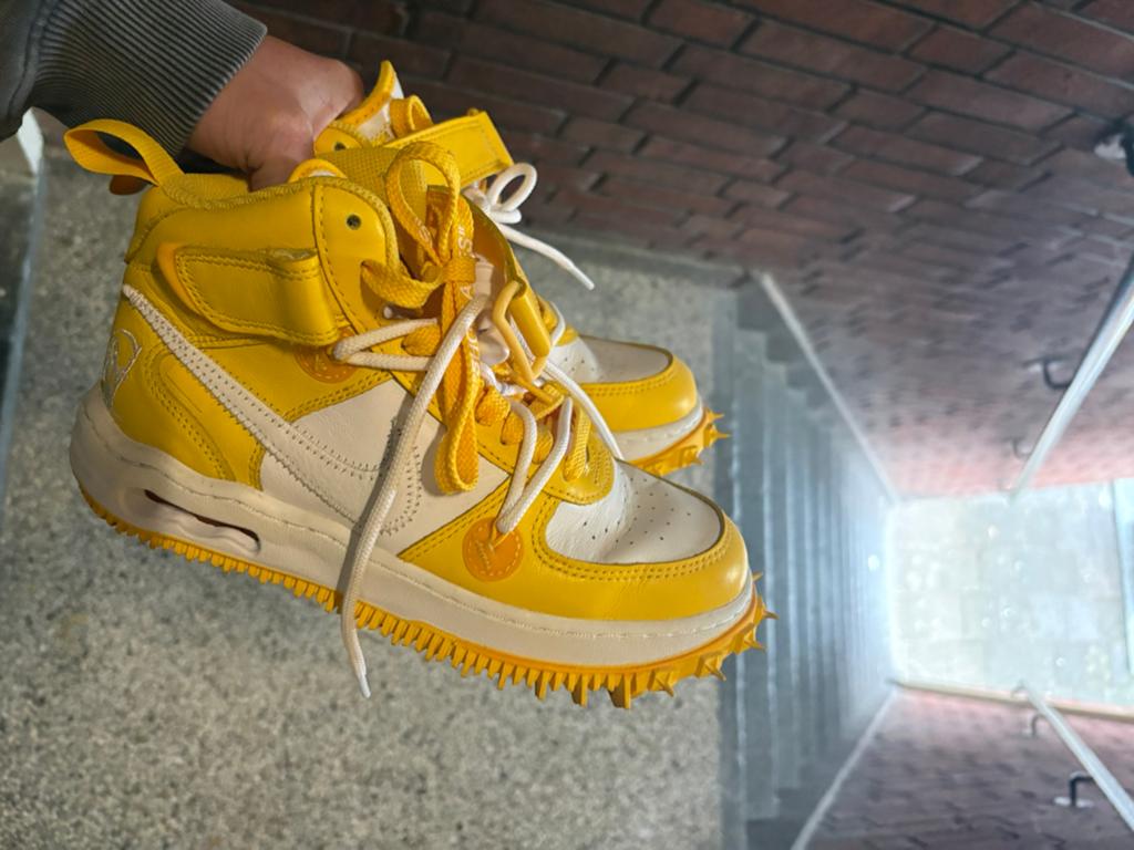 Nike off white air force 1, Ophalen of Verzenden, Zo goed als nieuw, Wit, Sneakers of Gympen
