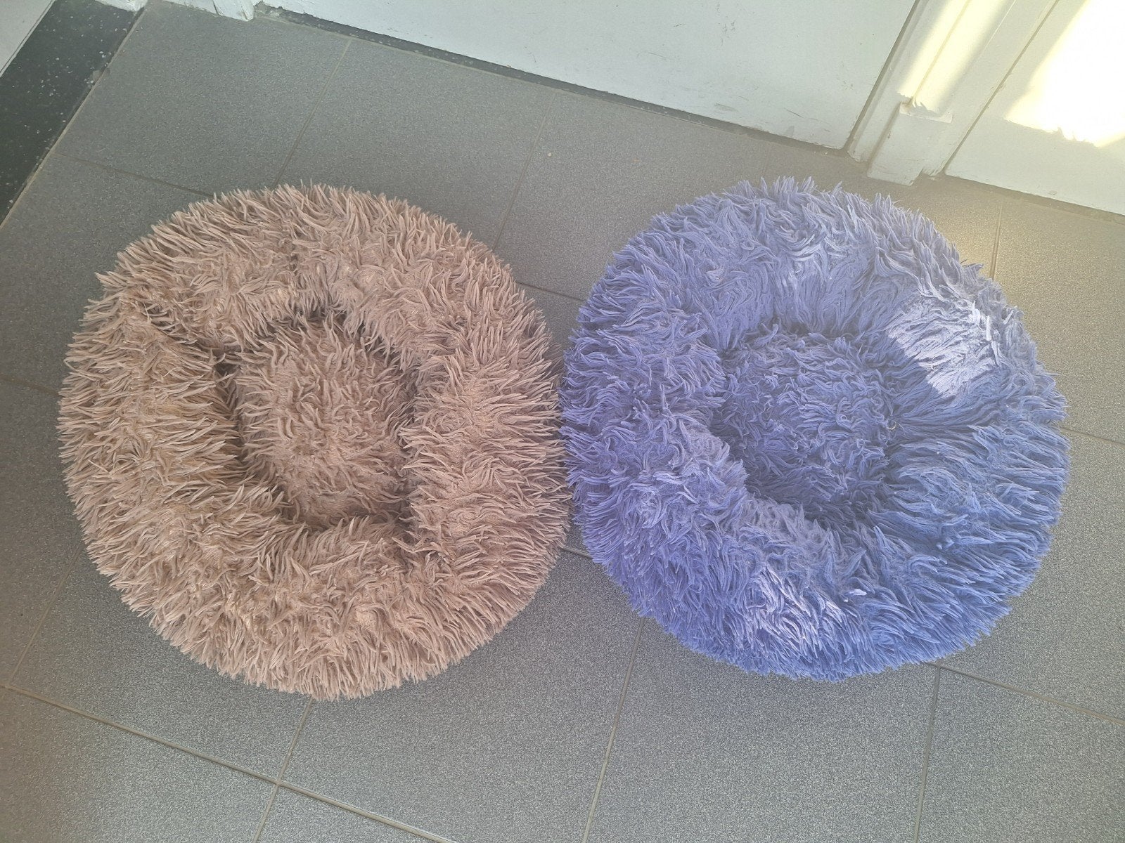 2 honden- of kattenmandjes, Ophalen