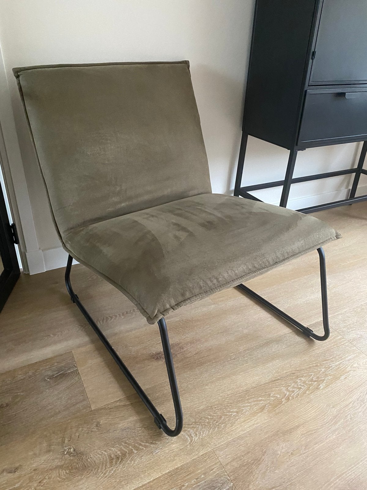 Leenbakker stoel laag woonkamer, Huis en Inrichting, Ophalen, Zo goed als nieuw, Overige kleuren, Eén