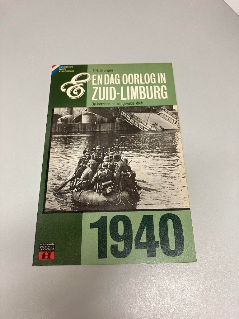 Een dag oorlog in Zuid-Limburg 1940, Boeken, Ophalen of Verzenden, Tweede Wereldoorlog, Gelezen, Algemeen