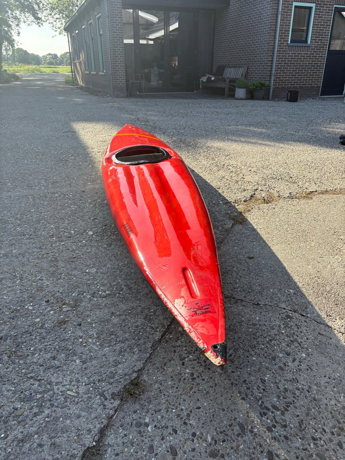Rode Tiekano Flash Kajak met spatzeil, Ophalen, Gebruikt, 1-persoons