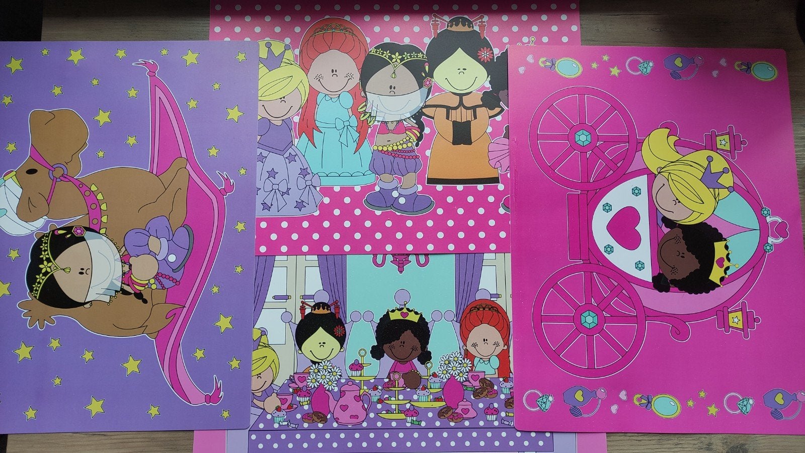 Vier leuke princessen placemats - nieuw, Ophalen of Verzenden, Nieuw, A1 t/m A3, Film en Tv