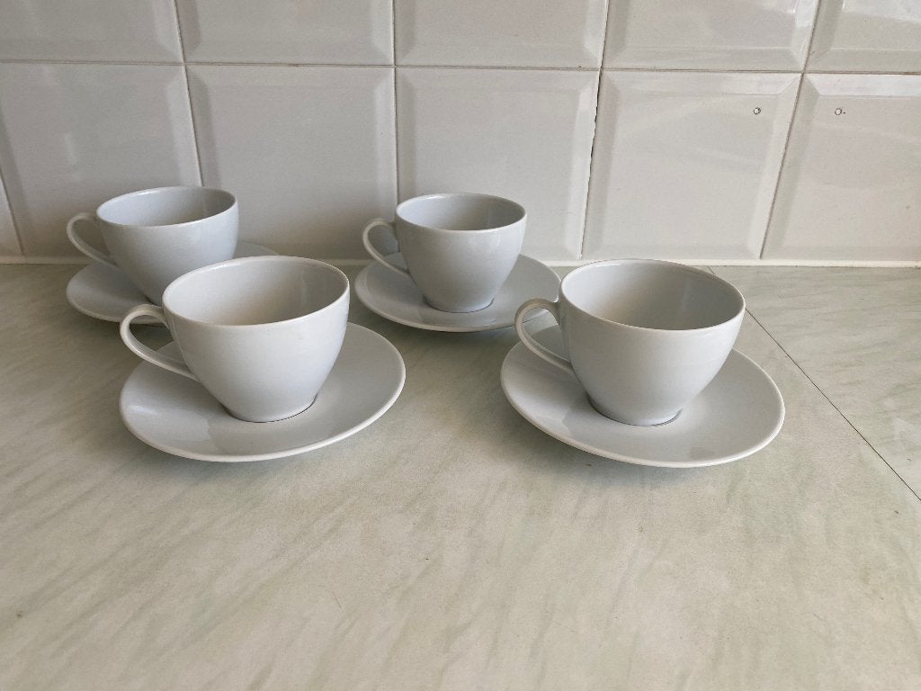 Nieuwe koffie-/theekopjes met schoteltjes, Nieuw, Ophalen of Verzenden, Overige stijlen, Kop(pen) en/of Schotel(s)