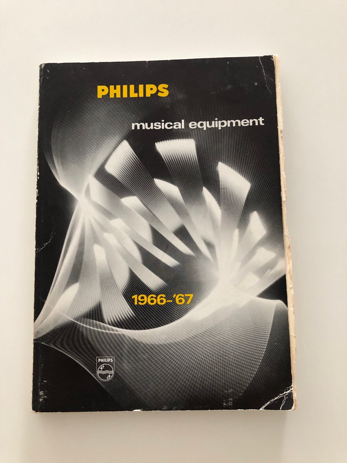 Philips Catalogus "Musical Equipment" 1966-'67 - Vintage, Boeken, Ophalen of Verzenden, Gelezen, Catalogus