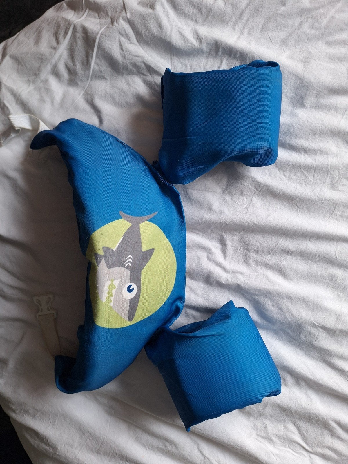 Zwemvest met haaienprint en zwembandjes (2-6 jaar), Watersport en Boten, Ophalen of Verzenden, Gebruikt, Kind, Reddingsvest of Zwemvest
