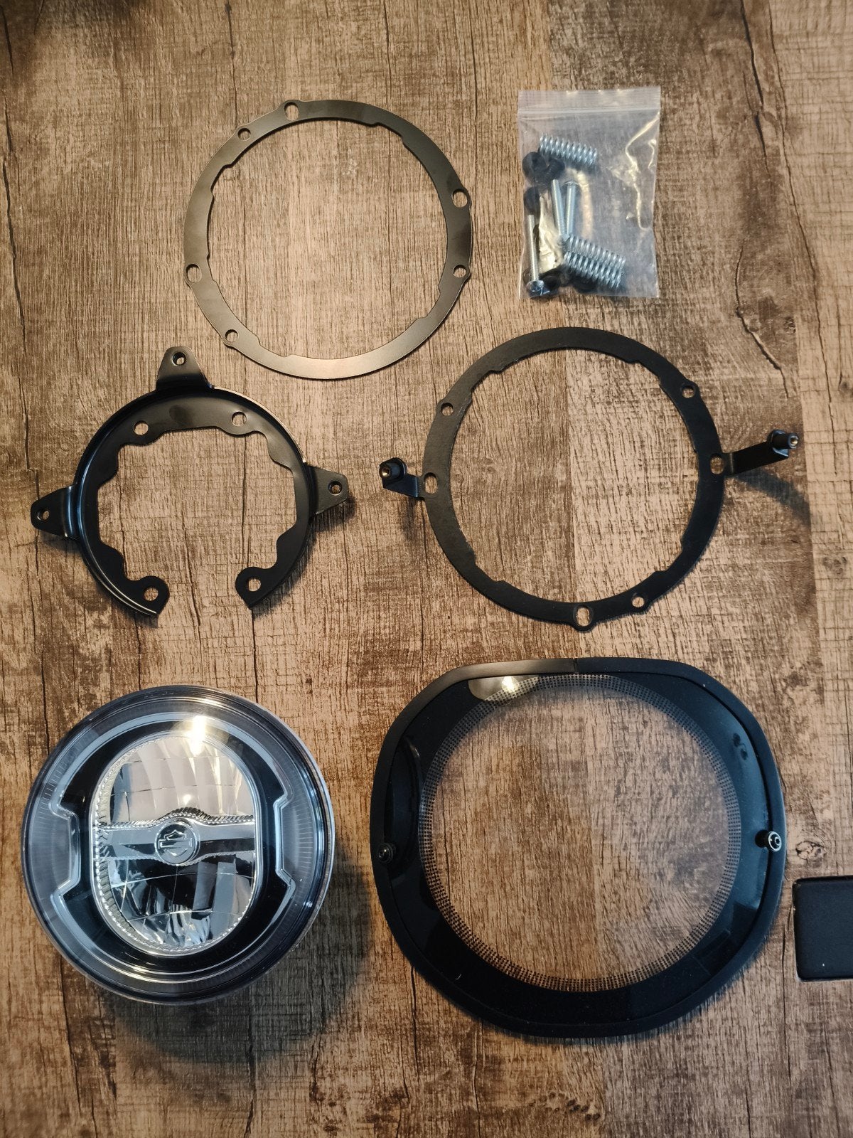 koplamp orgineel Harley Davidson kompleet met beugels fxlrst, Motoren, Ophalen of Verzenden, Gebruikt