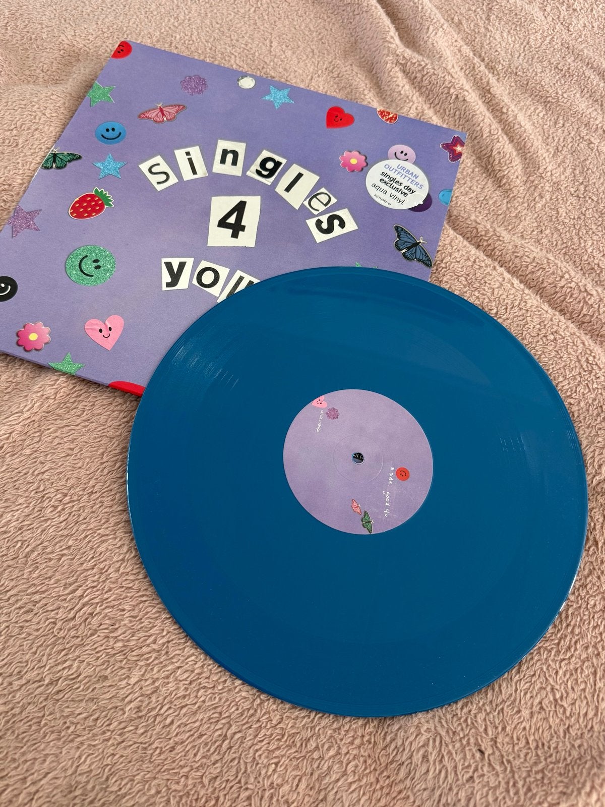 Olivia Rodrigo - Singles 4 U - Urban Outfitters Aqua Vinyl, LP, Gebruikt, Colored vinyl, Ophalen of Verzenden