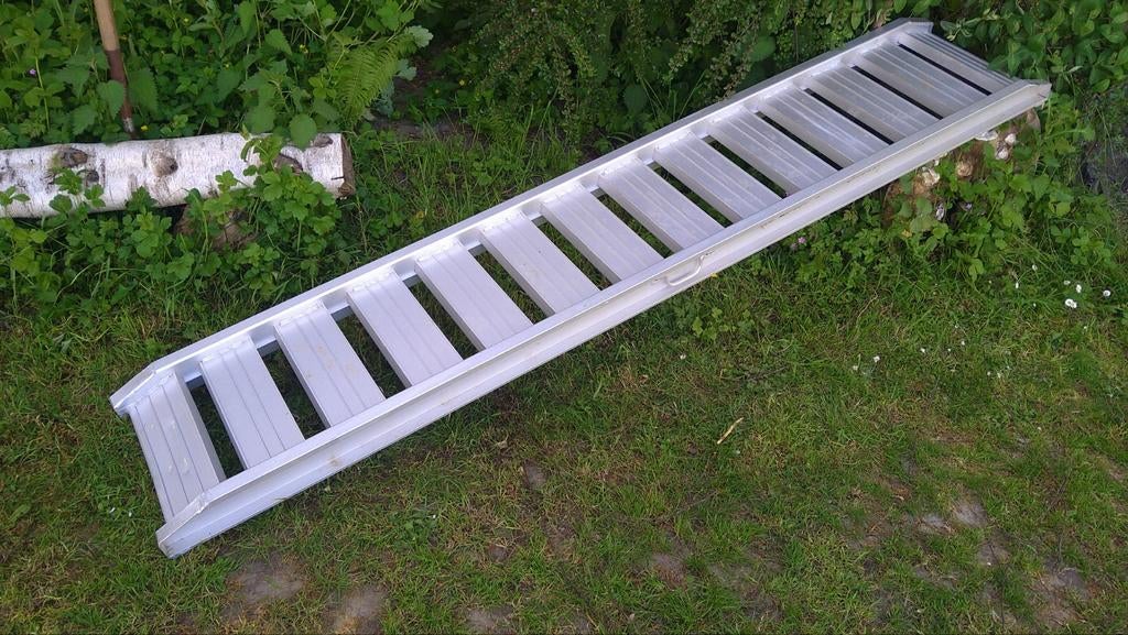 Aluminium oprijplaat 1,2 T zgan 240 cm draagvermogen 1200 kg, Auto diversen, Aanhangwagen-onderdelen, Ophalen