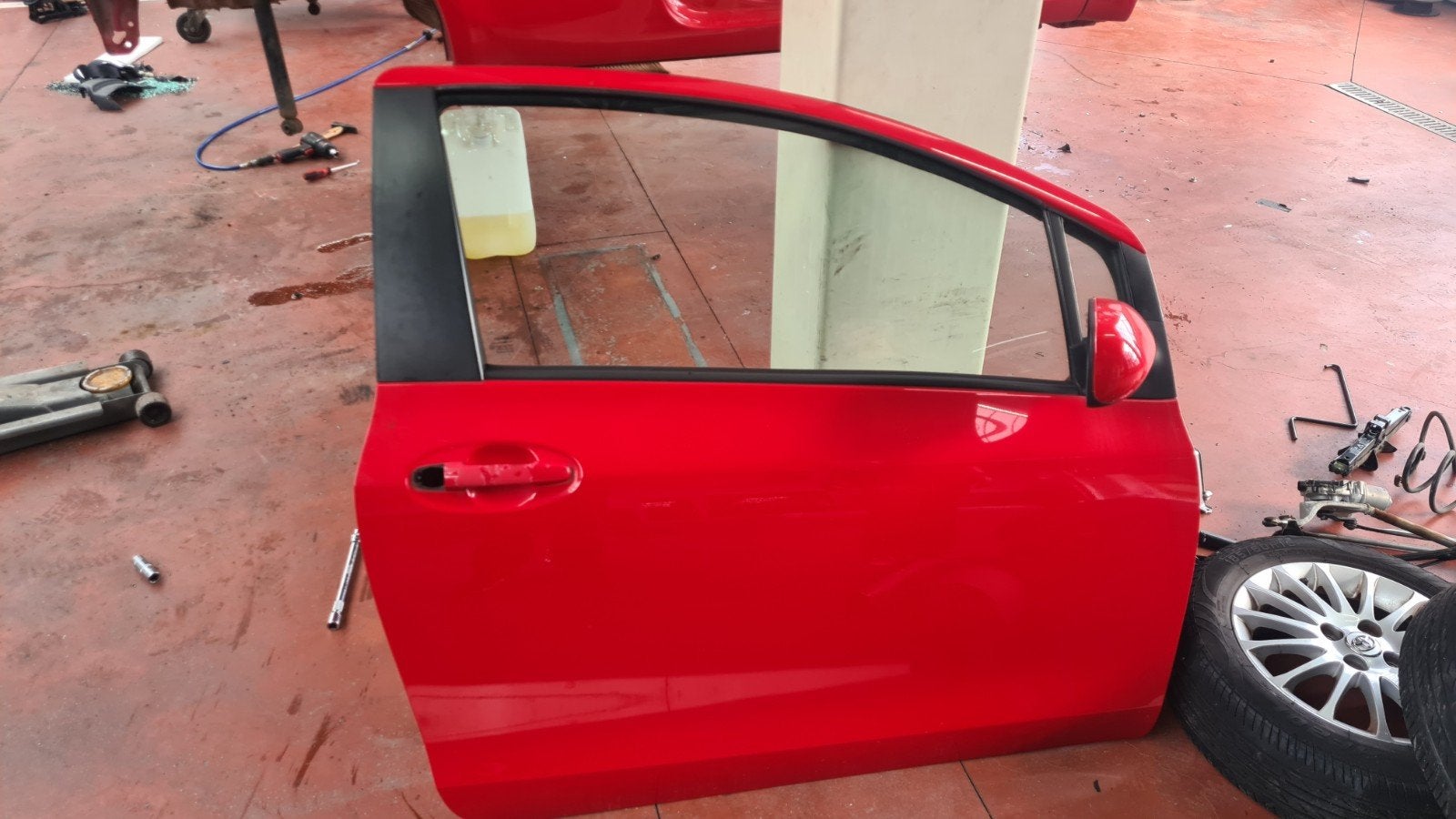 Toyota Yaris P9 passagier deur, Ophalen, Toyota