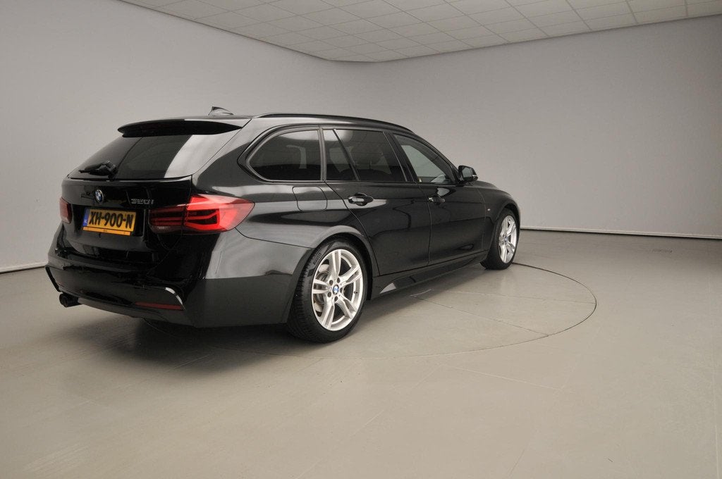 BMW 3 Serie Touring 320i M-Sportpakket / Leder / Panoramadak, Auto's, Automaat, 1998 cc, Achterwielaandrijving, Euro 6