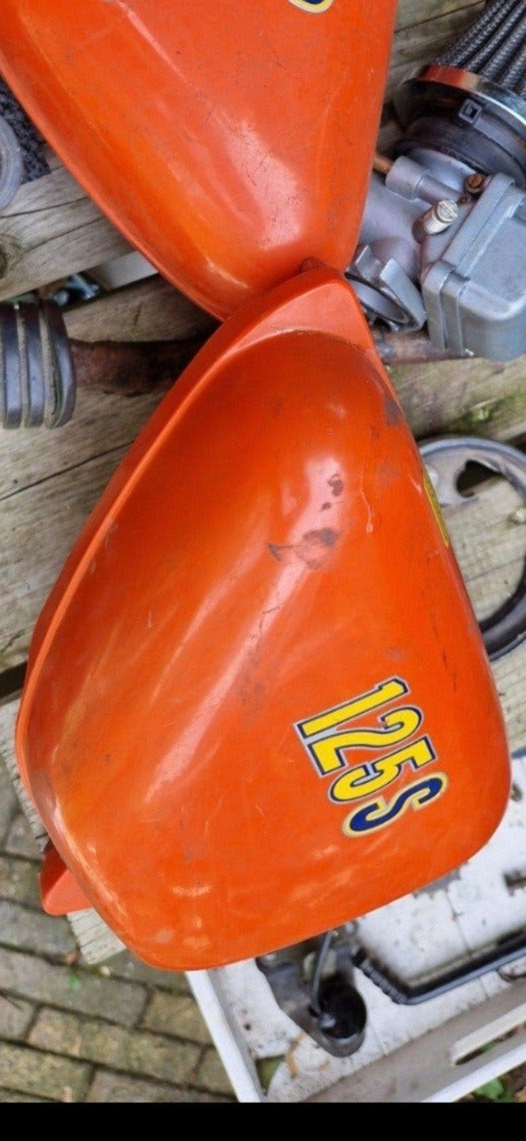 gezocht zijkapjes voor een Honda cb125j, eventueel met lucht, Motoren, Ophalen of Verzenden, Gebruikt