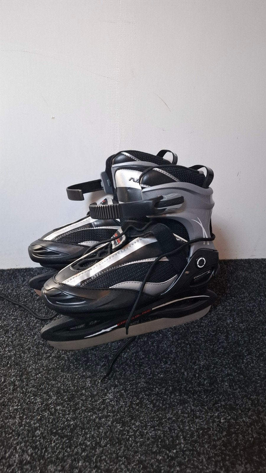 Nijdam ijshockey schaats maat 42 semi softboot, Sport en Fitness, Ophalen of Verzenden, Zo goed als nieuw, IJshockeyschaatsen