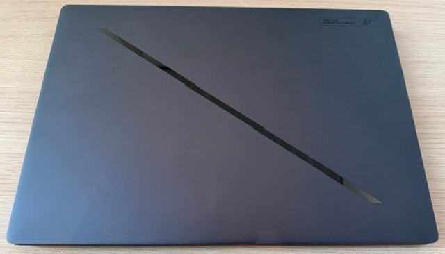 ASUS ROG Zephyrus G16 | RTX 5070 Ti | 32GB | 2TB | OLED 240H, Computers en Software, Met videokaart, Intel Core Ultra 9 386H processor