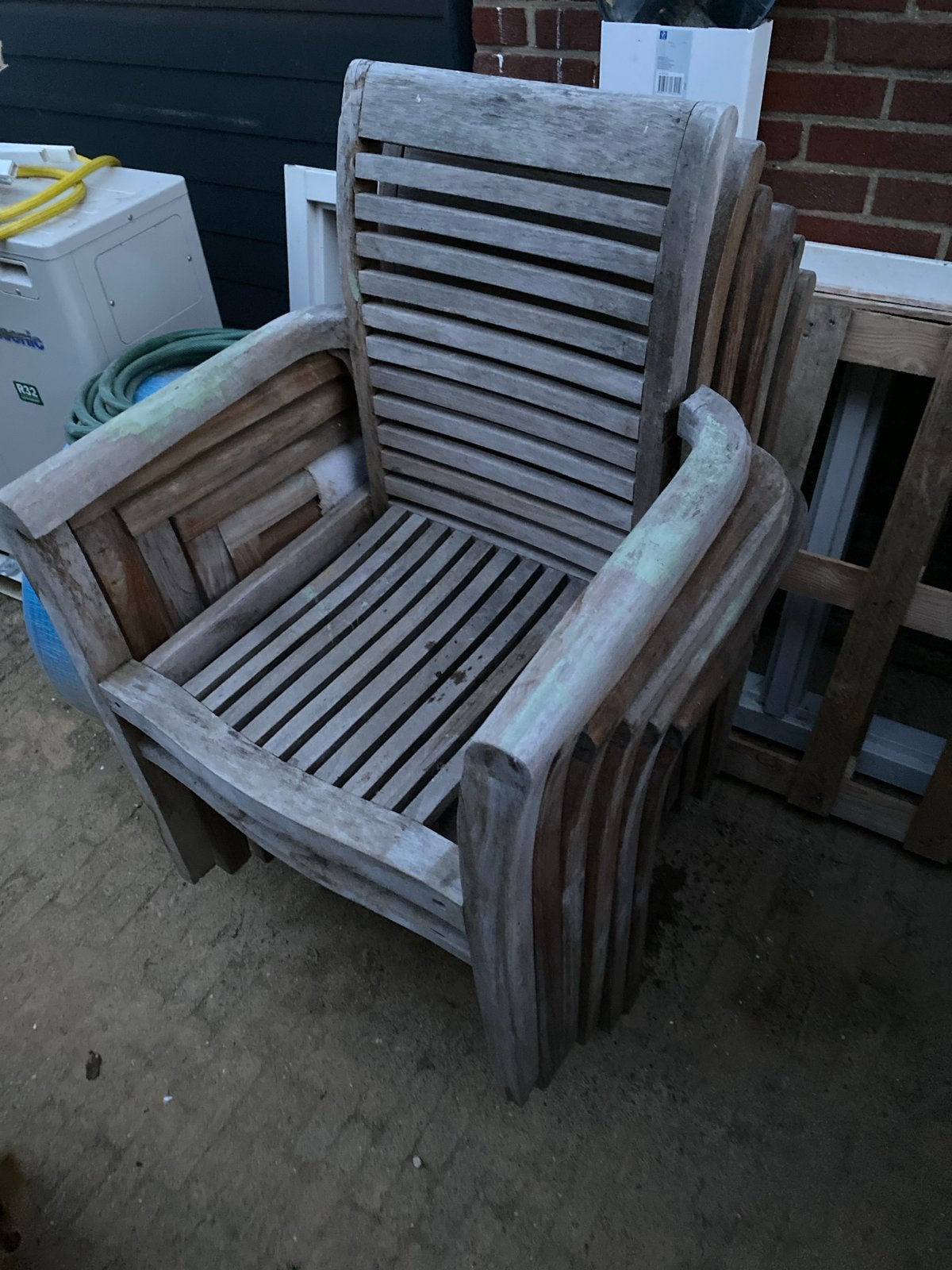 6 Houten tuinstoelen - Gratis afhalen, Tuin en Terras, Ophalen, Gebruikt, Hout, Stapelbaar