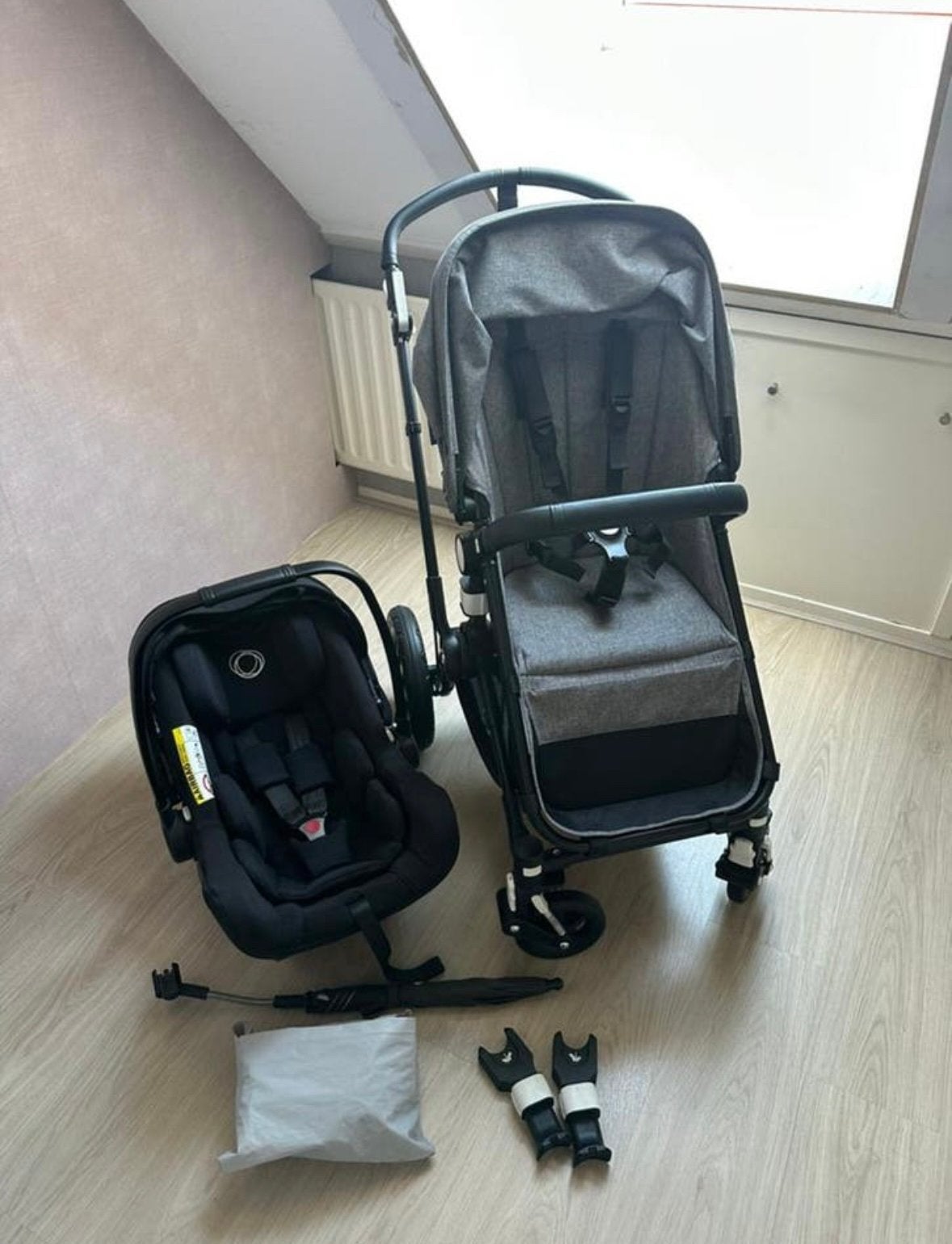 Zeer nette, weinig gebruikte Bugaboo wagen + Nuna Turtle Air, Ophalen, Bugaboo, Zo goed als nieuw, Combiwagen