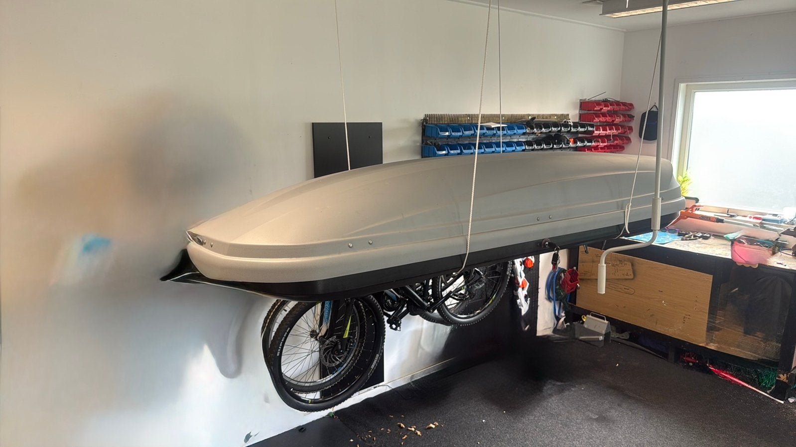 Thule pacific 780 dakkoffer 420L, Ophalen, Gebruikt