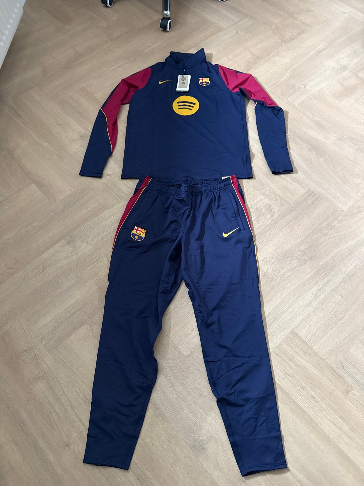 Nieuw! Origineel FC Barcelona Trainingspak Nike Maat L, Maat L, Ophalen of Verzenden, Nieuw, Trainingspak
