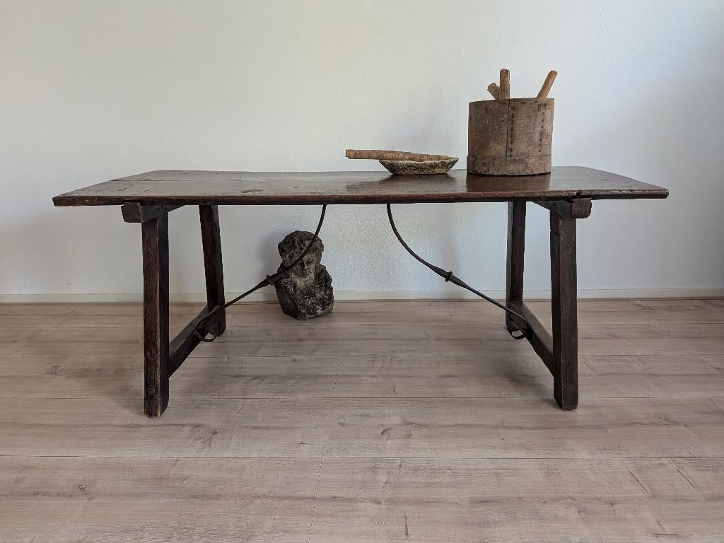 Antieke  Spaanse  Tafel   18e eeuw, Antiek en Kunst, Ophalen