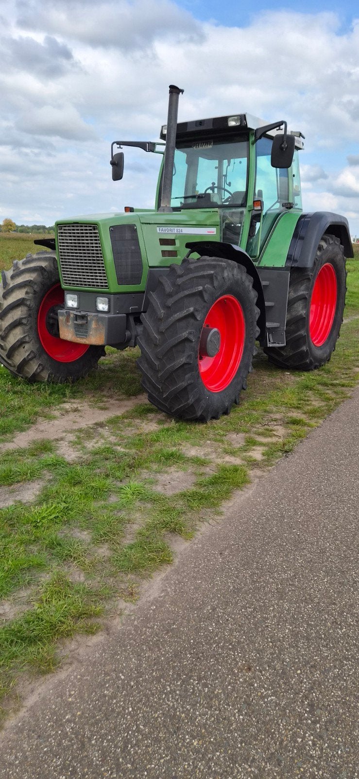 Fendt 824 Favorit Turboshift, Gebruikt, Meer dan 10000, Ophalen of Verzenden, Meer dan 160 Pk