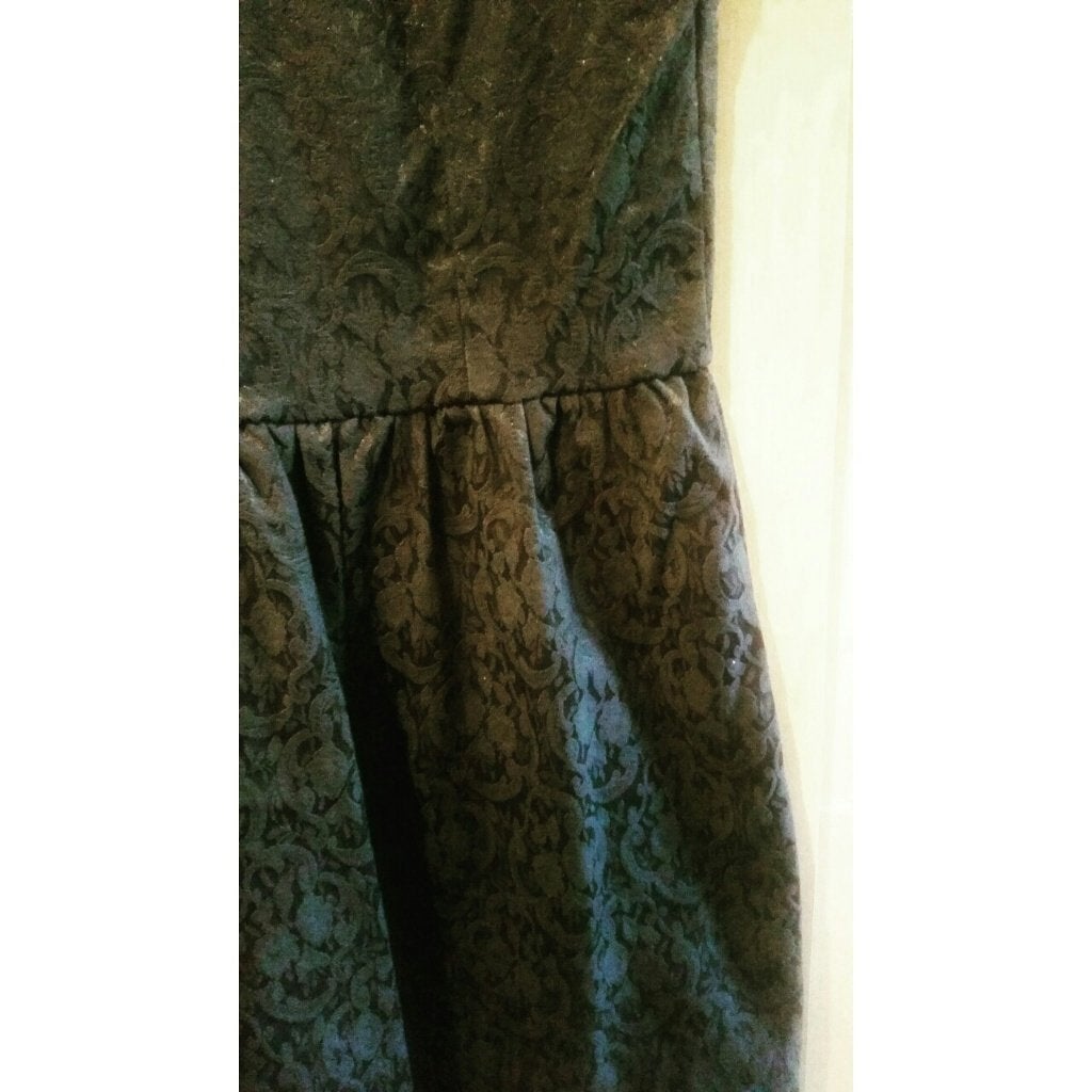 Jacquard cocktail jurk met parelkraag en kant - Maat M, Kleding | Dames, Maat 38/40 (M), Zwart, Nieuw, Ophalen of Verzenden