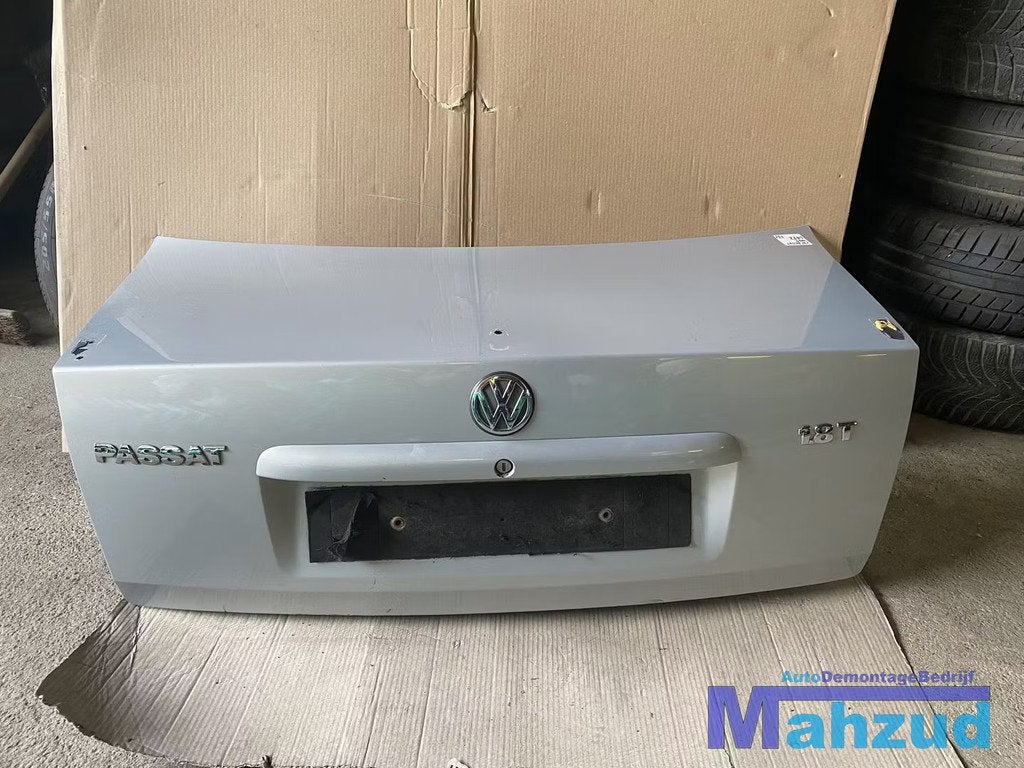 VW PASSAT 3B2 Grijs LB7Z Sedan achterklep achterdeur 96-01, Auto-onderdelen, Carrosserie en Plaatwerk, Gebruikt, Volkswagen AG