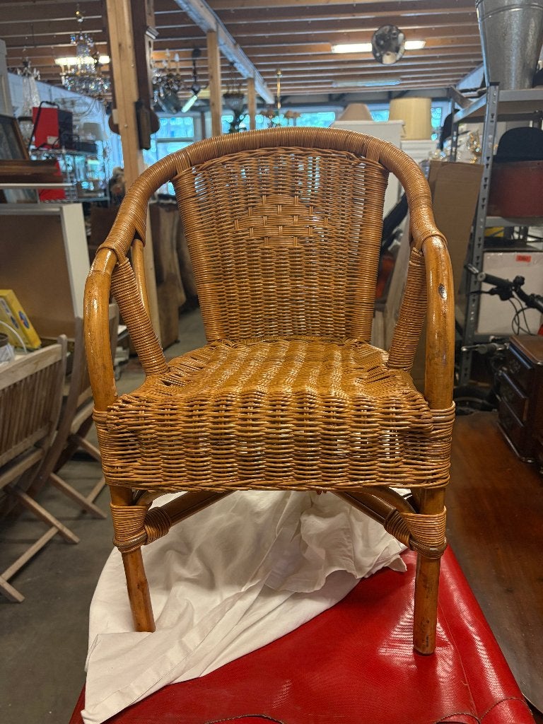 kinderstoeltje, Kinderen en Baby's, Kinderkamer | Tafels en Stoelen, Ophalen of Verzenden, Gebruikt, Stoel(en)
