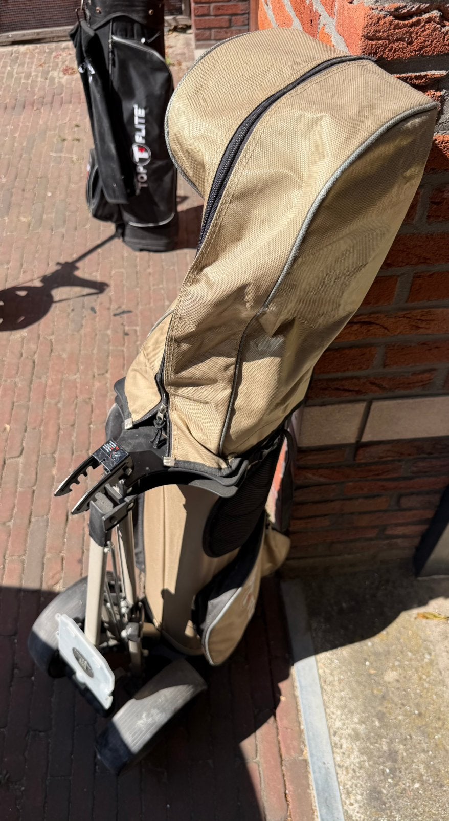 2 Top Flite golfsets | Ook los | Clubs zgan | trolley, Sport en Fitness, Golf, Ophalen, Zo goed als nieuw, Set