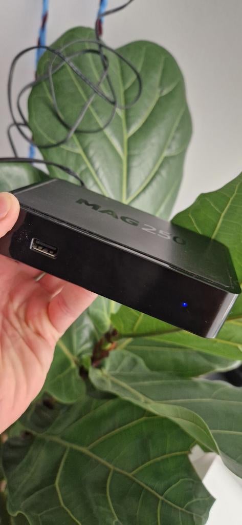 MAG 250 IPTV Box – Werkend – Zonder afstandsbediening, Audio, Tv en Foto, Mediaspelers, Ophalen of Verzenden, Gebruikt, HDMI, Zonder harde schijf