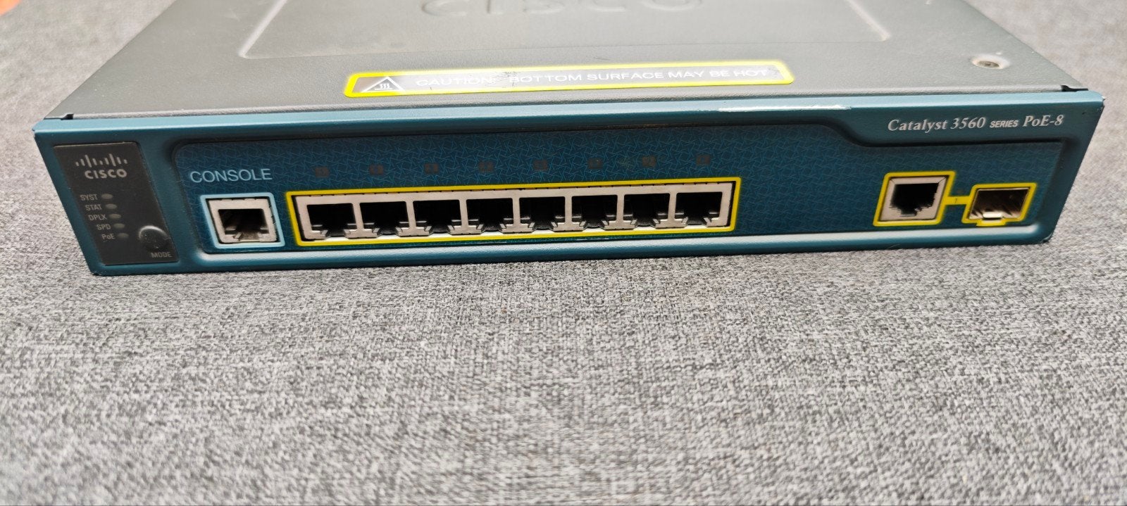 Cisco Catalyst 3560 Series PoE-8 Switch, Ophalen, Gebruikt