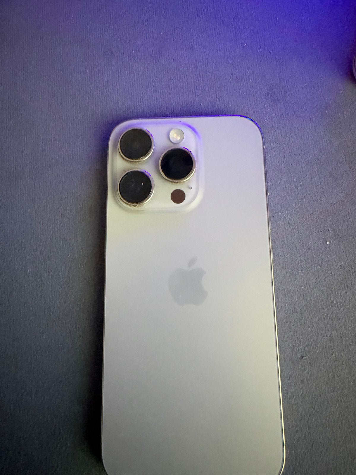 Foto 3 van iPhone 16 Pro Natural Titanium   Perfect werkend, 2 jaar oud