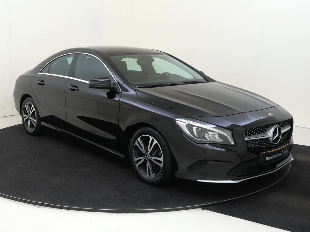 Mercedes-Benz CLA-klasse 180 Ambition, Stof, Gebruikt, 4 cilinders, 715 kg