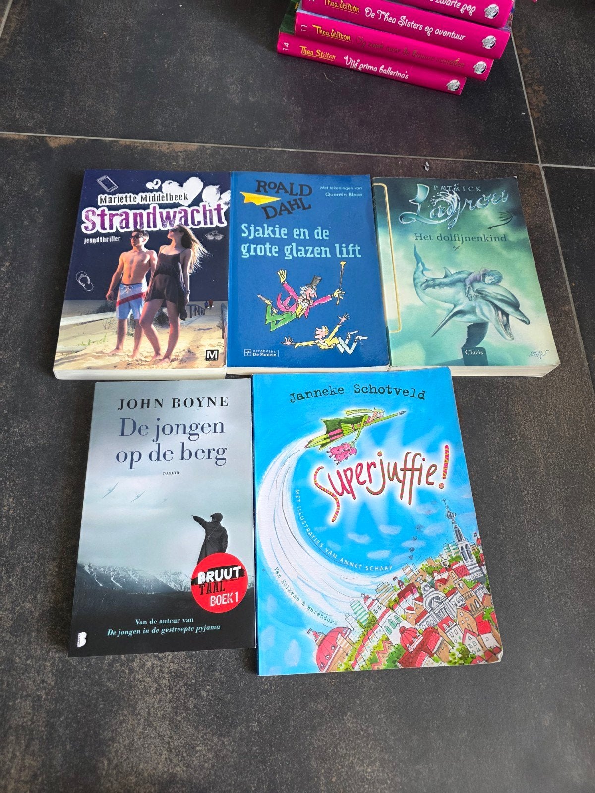 Diverse boeken: jeugdthriller, roman, kinderboeken, Ophalen of Verzenden, Gelezen
