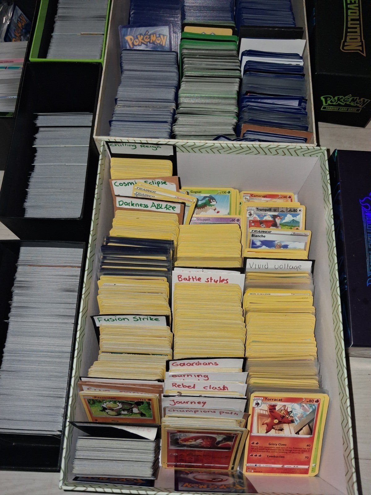 Pokémon kaarten collectie 5000 Bulk SWSH S&M moderne sets, Ophalen of Verzenden, Zo goed als nieuw, Meerdere kaarten