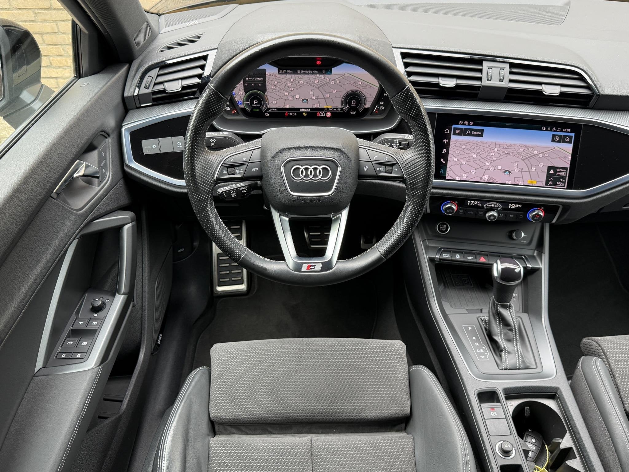 Audi Q3 Sportback 45 TFSI e S Line | Sportstoelen | Half led, Auto's, Audi, Sound system, Gebruikt, Zwart, Hybride Elektrisch/Benzine