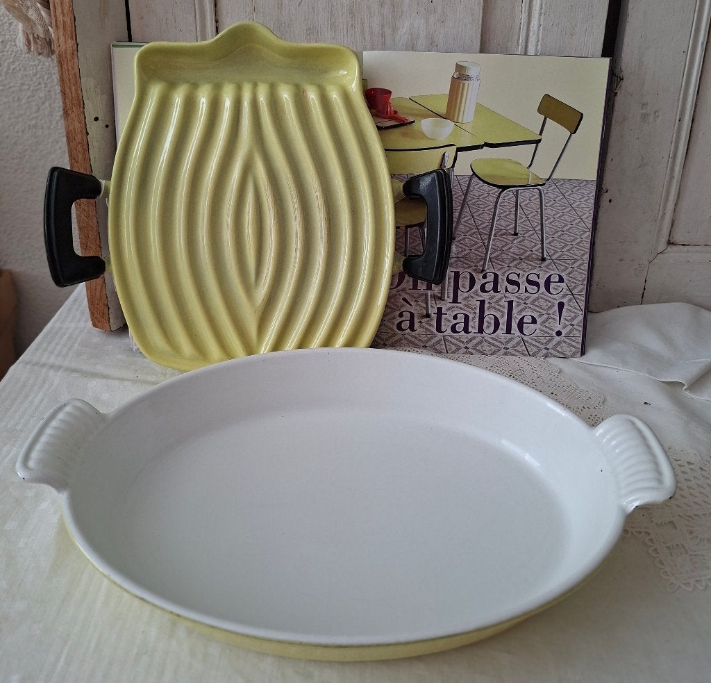 Le Creuset ovenschaal geel 3.2 ltr 'PiFrance', Gebruikt, Gietijzer, Overige typen, Geschikt voor barbecue