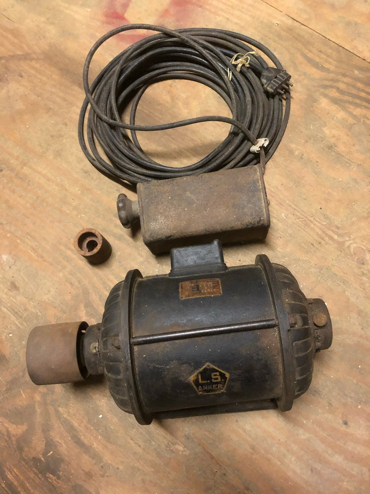 Vintage L.S. Anker  elektromotor met bedieningskast, Antiek en Kunst, Antiek | Overige Antiek, Ophalen