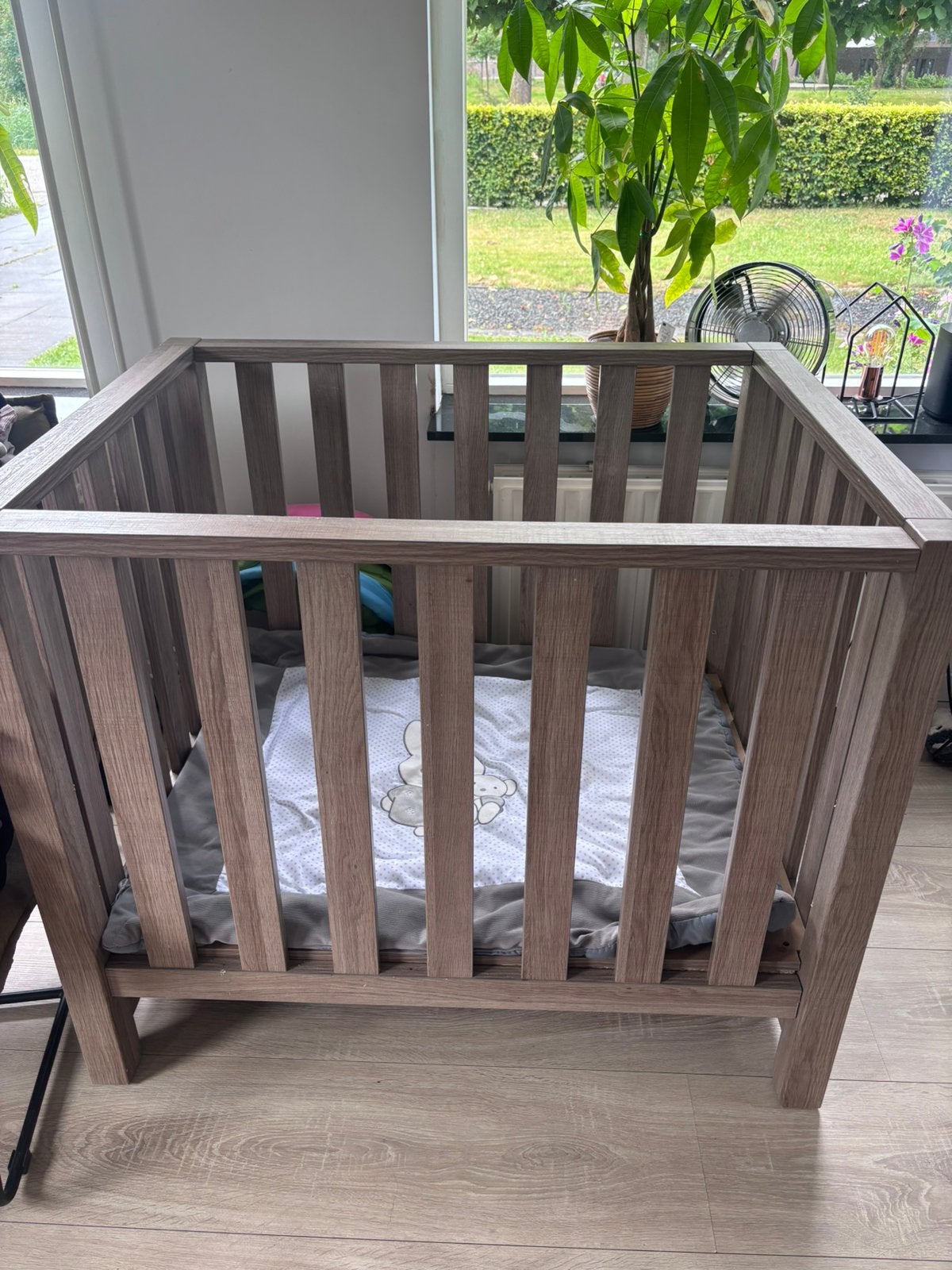 Gebruikte box die voor weinig weg mag, Kinderen en Baby's, Boxen, Ophalen, Zo goed als nieuw